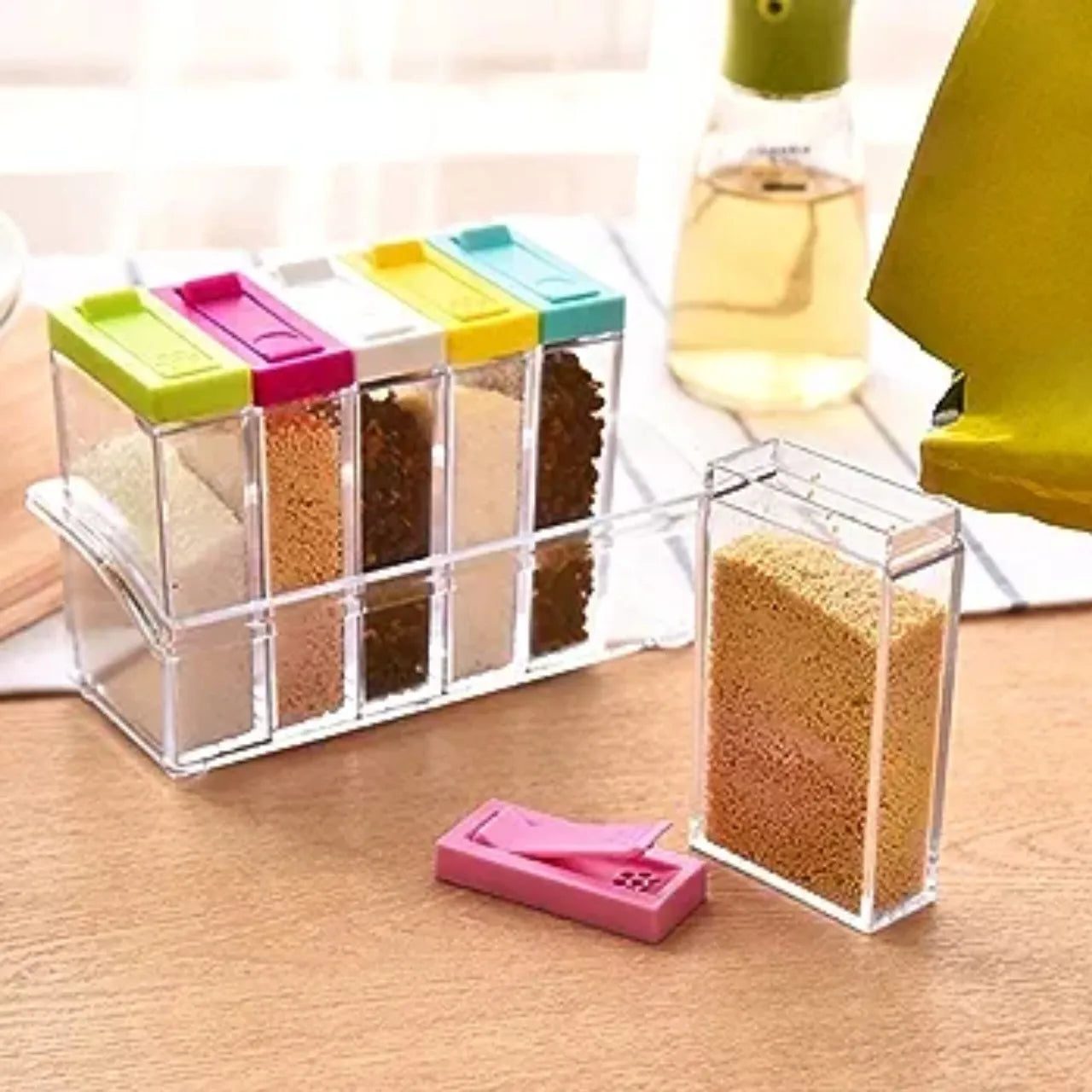 6 Piece Kitchen décor Transparent Spice Jar Set with Colorful Lids